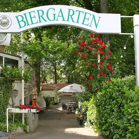 מלון Am Schloss Borbeck אסן