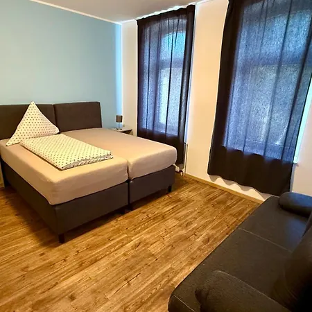 Am Schloss Borbeck 3* Essen