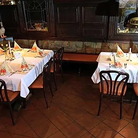 Am Schloss Borbeck Essen