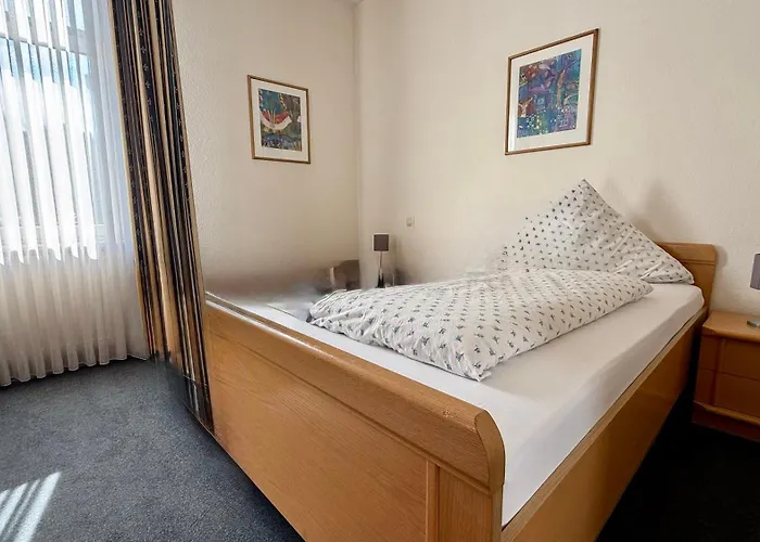 Am Schloss Borbeck 3*