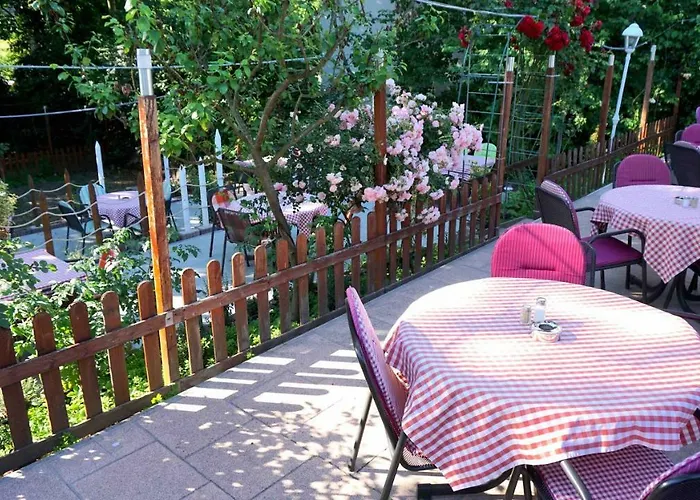 Am Schloss Borbeck 3*